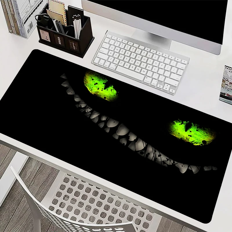 Tappetino per mouse con stampa di rosa rossa e sfondo nero, antiscivolo, quadrato, tappetino per mouse per computer portatile, tappetino da scrivania
