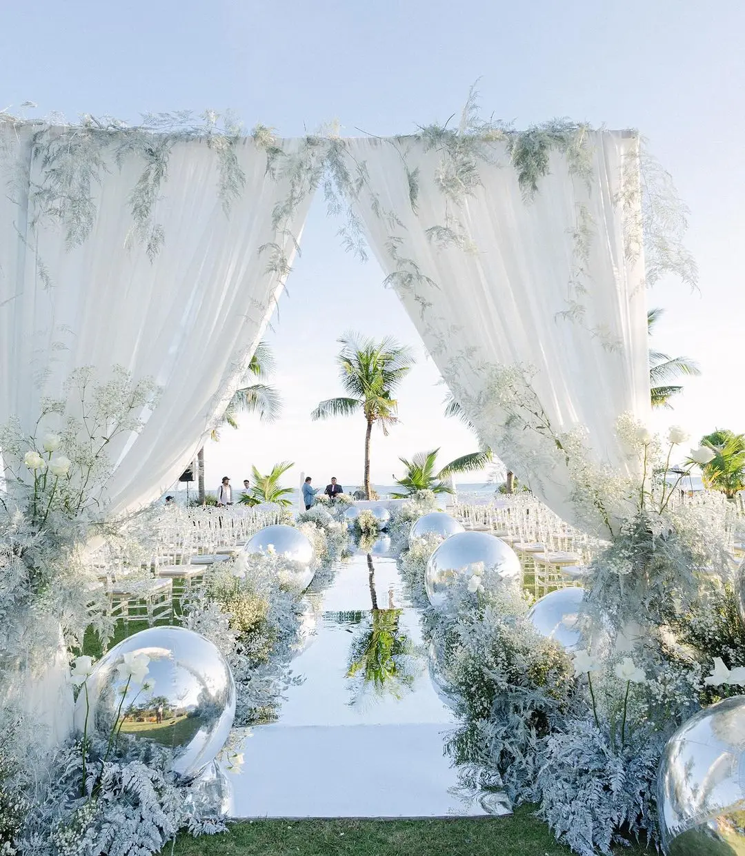 Silver White Themes Wedding Centerpieces Mirror Carpet Aisle Runner 1M 1.2M 1.5M 2M Wide For Party Stage Decoration Marriage