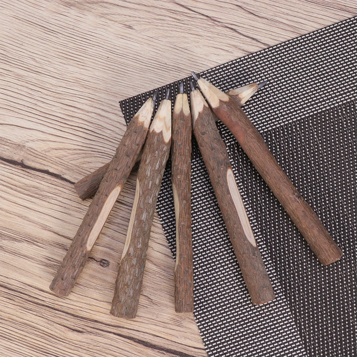 

6PCS Nature Tree Tree Twig Pencilscil Bark Pen Kids Pencils Drawing Oil Base Pencil Set for Artist Sketch