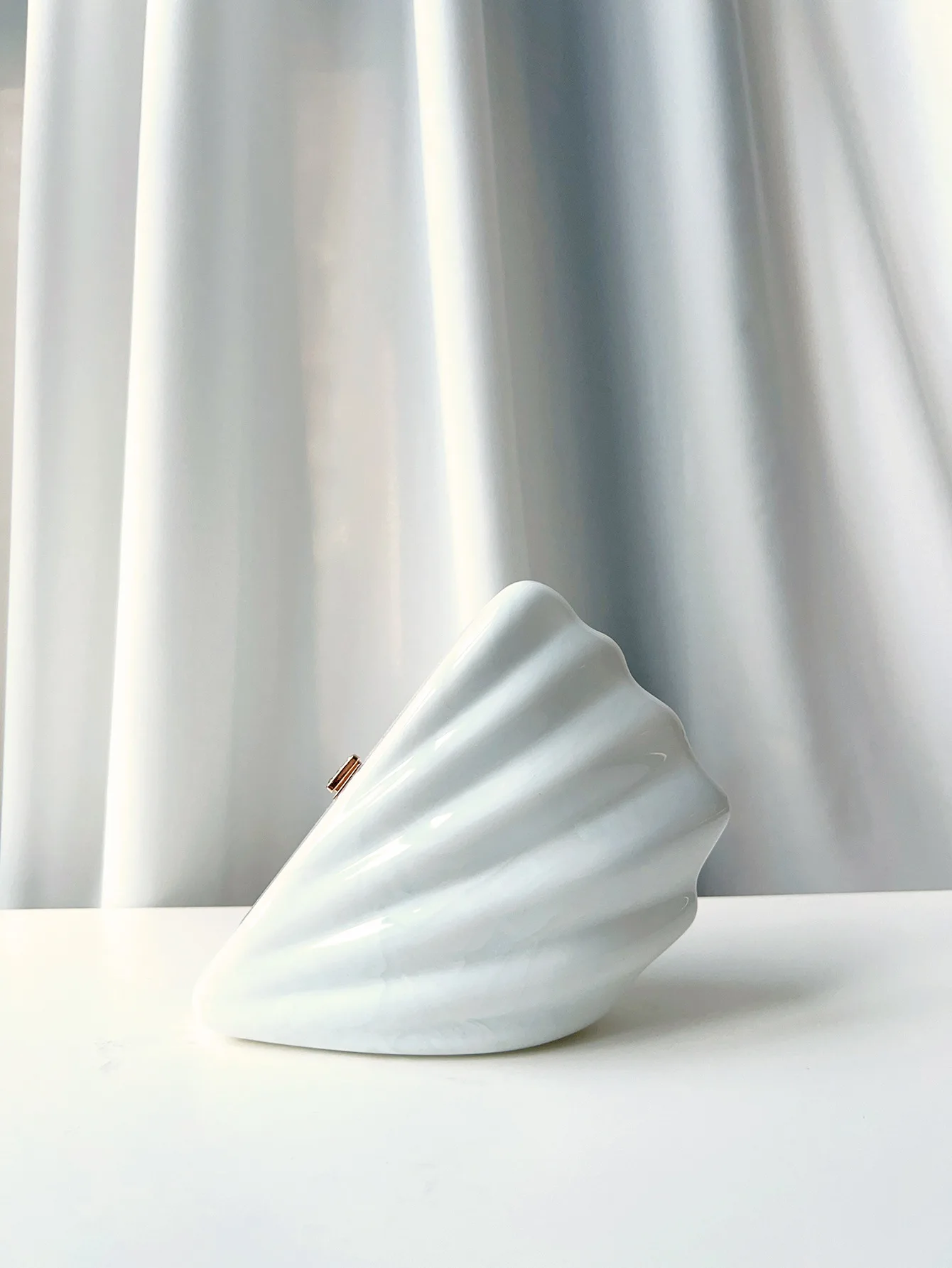 Ladies' Wedding Banquet Handbag 2025 New Type Pressing Bag Acrylic Banquet Bag Single Shoulder Diagonal Cross Chain Bag