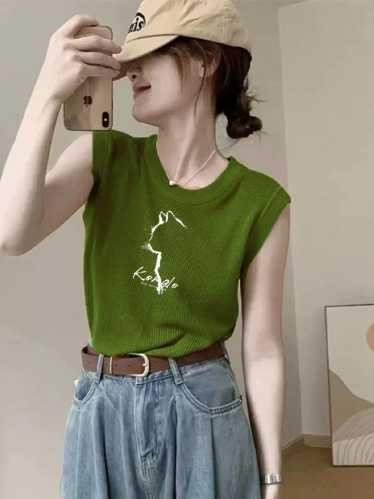 

Новинка, Корейская женская летняя верхняя одежда, жилет без рукавов, тонкая трикотажная маленькая рубашка из вискозы, футболка с круглым вырезом, топ с открытыми плечами Kam