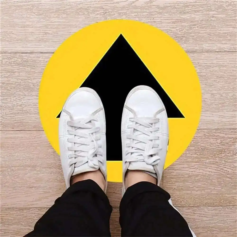 5pcs/set 30cm Arrow Printing Distance Marker Ground Signs Distancing Floor Sticker Round Safety Sign