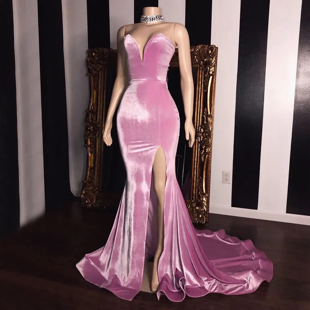

2024 New Pink Velvet Mermaid Prom Dresses Strapless Side Split Evening Gowns Sweep Train Sleeveless Simple Formal Occasion Dress