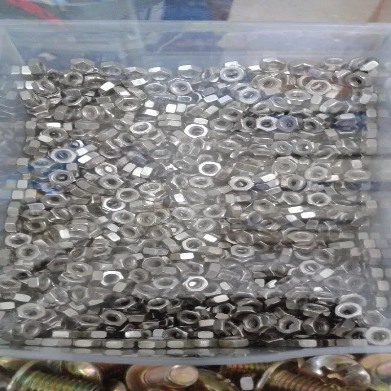 

Шестигранная гайка M3 Dia 3 мм из углеродистой стали