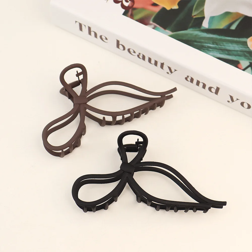 

Bow Knot Grip Matte Geometric Temperament Hollowed Out Metal Hair Clip Grip Girl Hair Claw Korean Hair Accessory Headwear