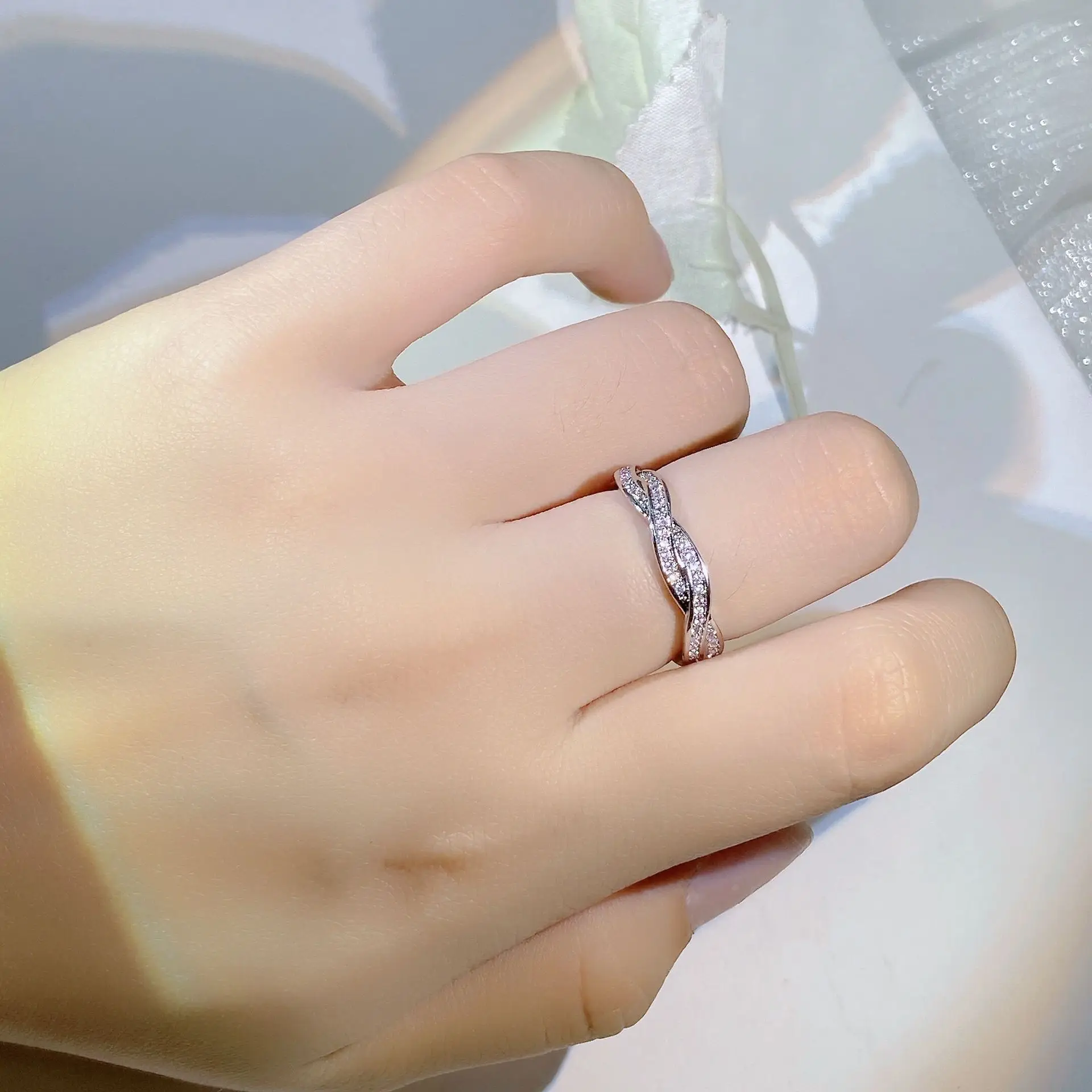 

Solid S925 Sterling Silver Diamond Ring Females Fine Anillos De Wedding Bands Origin Diamond Gemstone Jewelry Ring Box for Women