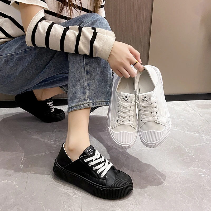 Women Leather PU Office Lady Square Slip on Work Shoes Classic Shoes -  China Design Walking Shoes and L V Sneaker for Men Women price