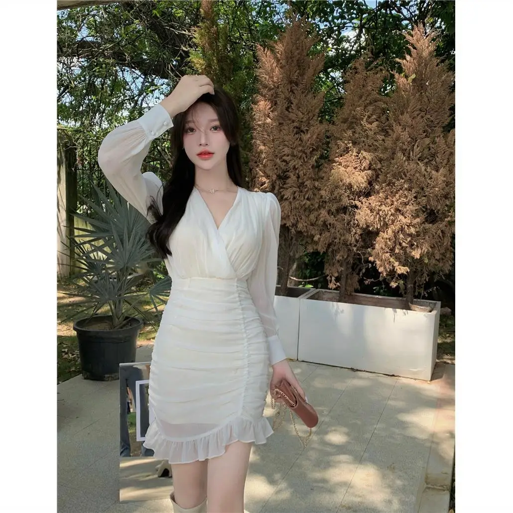 Autumn French Light Mature Style Bubble Sleeves White Dress Female Design Sense Wood Ear Chiffon Skirt