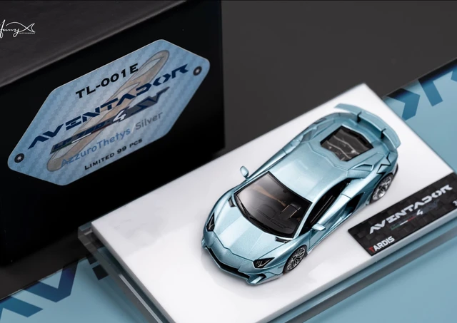 Tardis 1:64 AVENTADOR LP750-4SV Diecast Model Car Resin Limited
