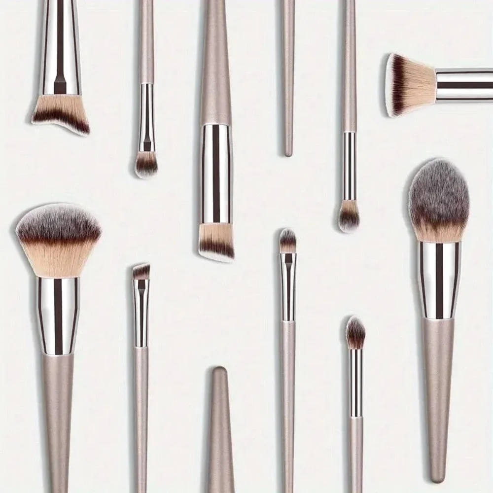 Set completo di pennelli per il trucco da 10 pezzi, morbidi e soffici, per fondotinta, cipria, fard, correttore, ombretto, strumento professionale per il trucco - immagine 2