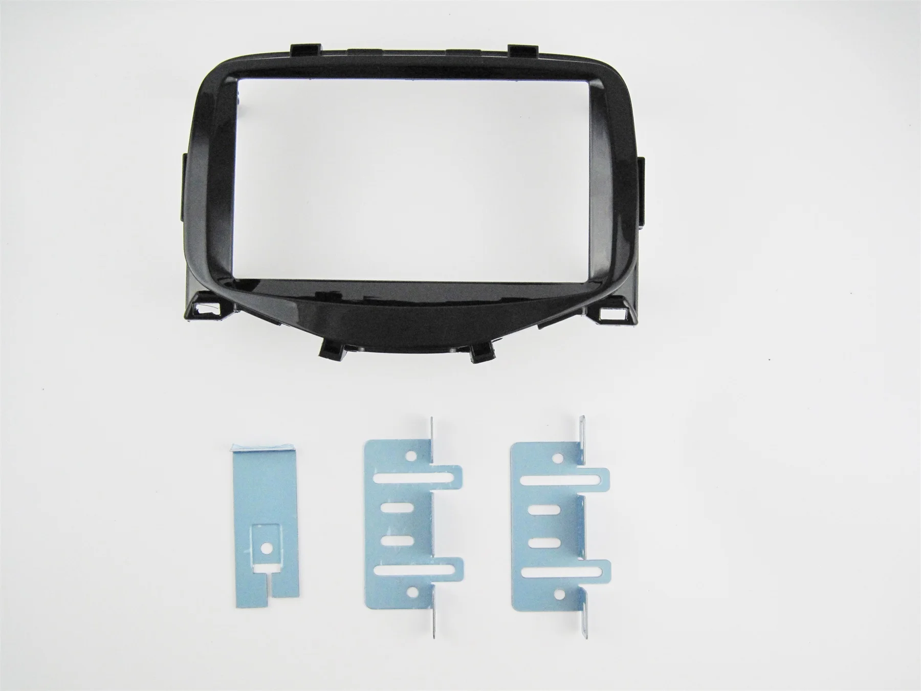 ڵ þ  г, 2014 + Ÿ Aygo, Ǫ 108, Ʈο C1  ŰƮ, þ ÷Ʈ , 9 ġ  ܼ