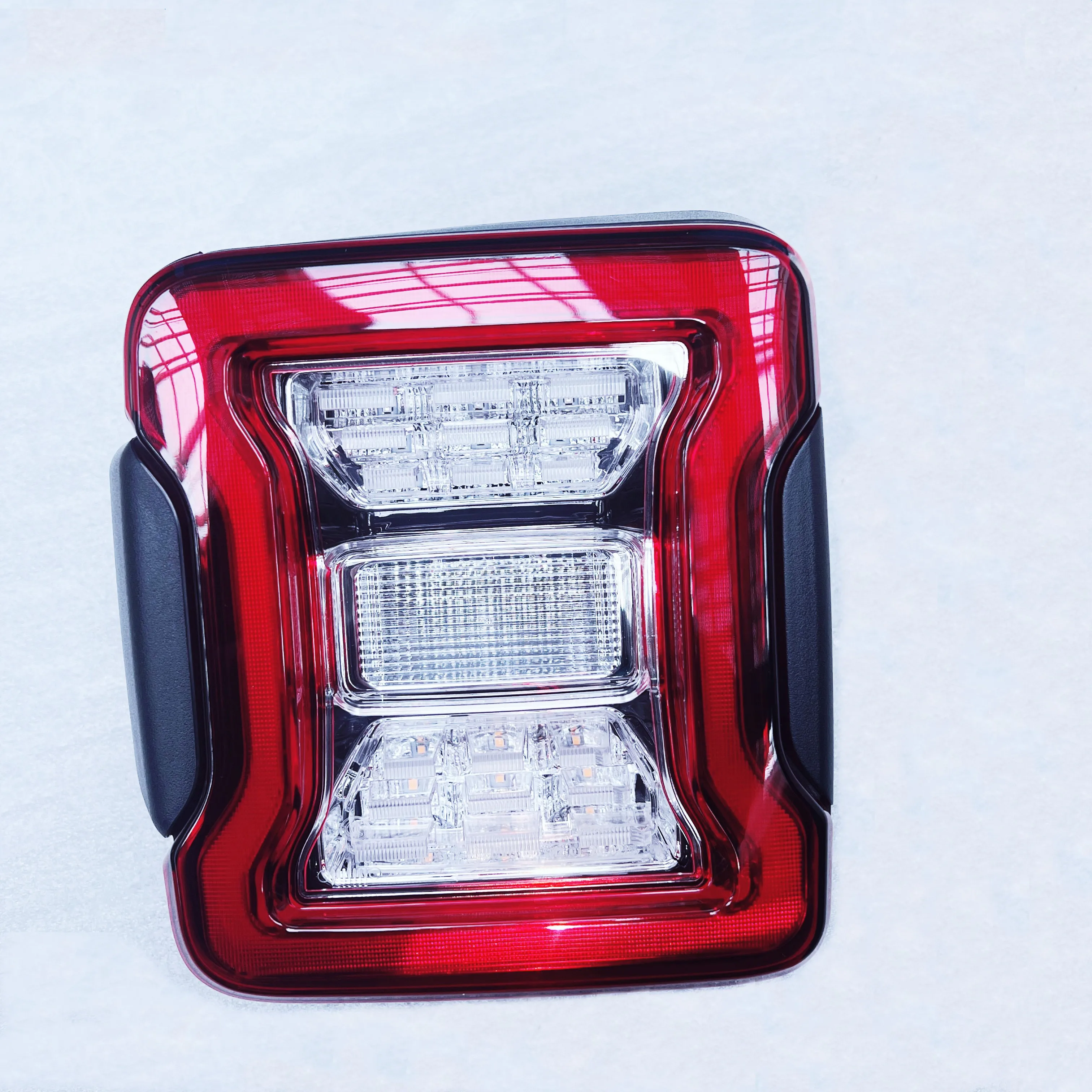 Rear Tail light, Reverse Light, Turn Signal Light, Left And Right 