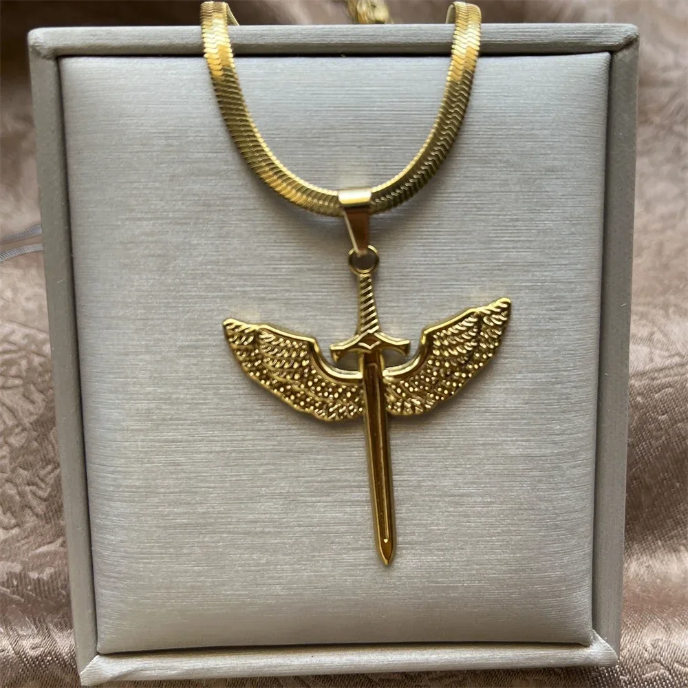 Warrior Wing Necklace in 18k Gold-Plated Steel main image 1