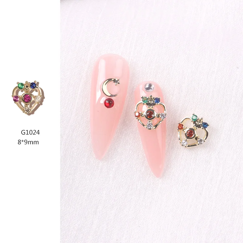 TSZS 3PCS/Lot Moon Nail Figures Heart 3d Nail Parts Zicon