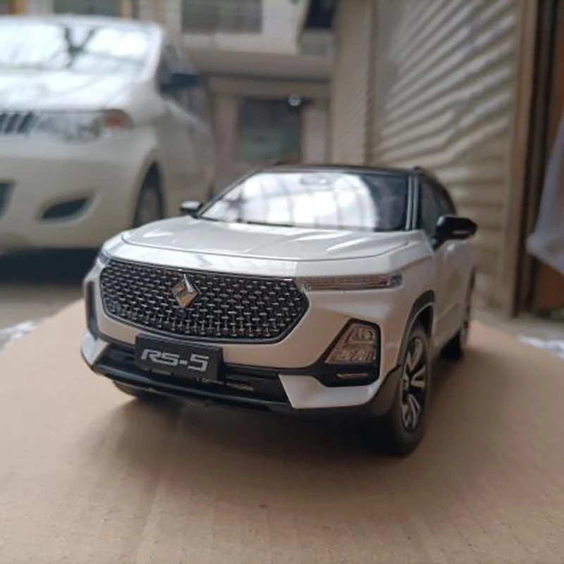 Chevrolet Cruze модель 1 18