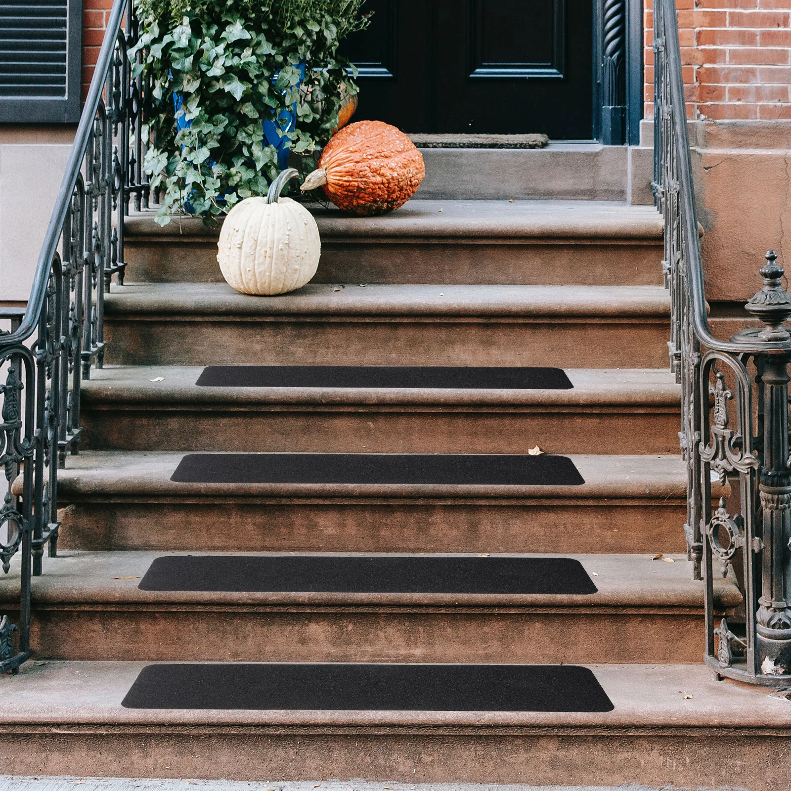 Рисунок 6 - абразивные ленты для ступенек