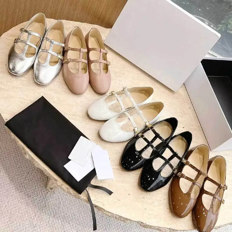 

2023 Autumn/Winter British Style Flat Bottomed Mary Jane Shoes with Belt Buckle Hollowed Out Shallow Cut Women's Singles Shoes