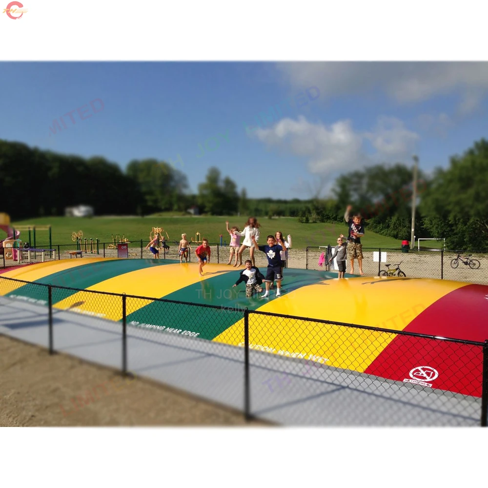 Giant Jumping Pillow atelieryuwa.ciao.jp