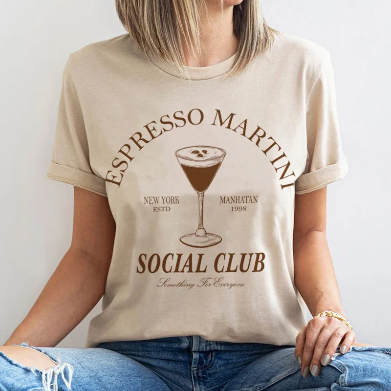 

Espresso Martini Social Club Women's T-Shirts Vintage Alcohol Drinking T Shirt Cute Cocktail Party Graphic Tees Retro Clothes