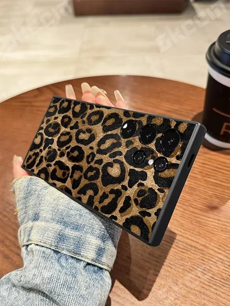Leopard Print Pattern Phone Case Cover
