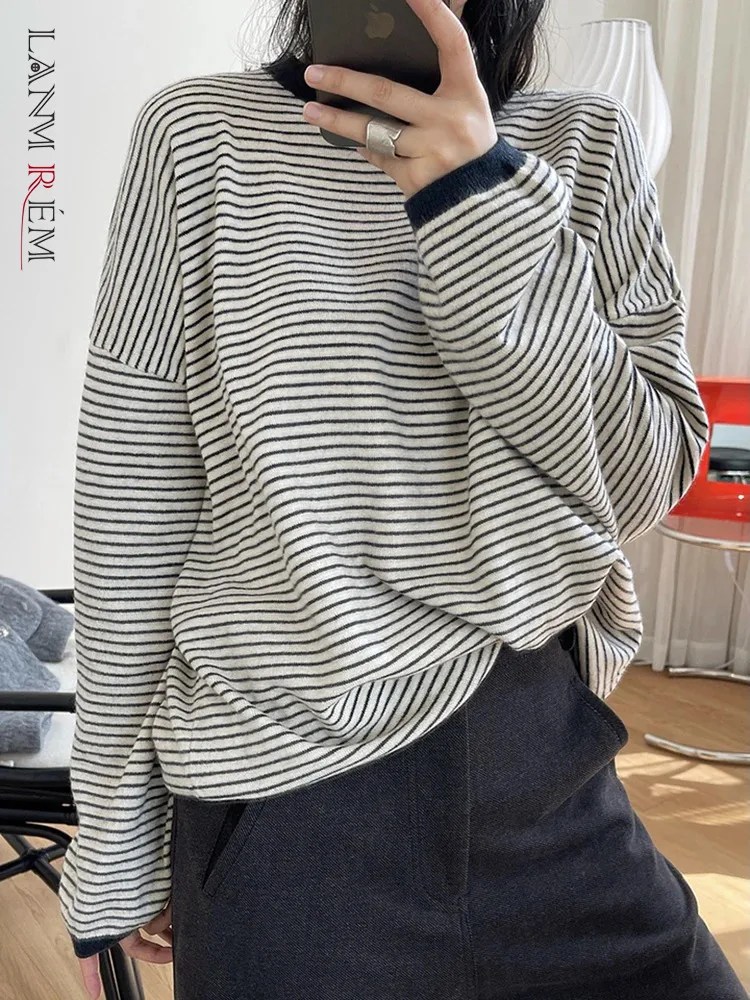 

[LANMREM] Vintage Striped Pullover Sweater For Women Round Neck Long Sleeve Loose Warm Tops 2023 Winter New Clothing 26D7496