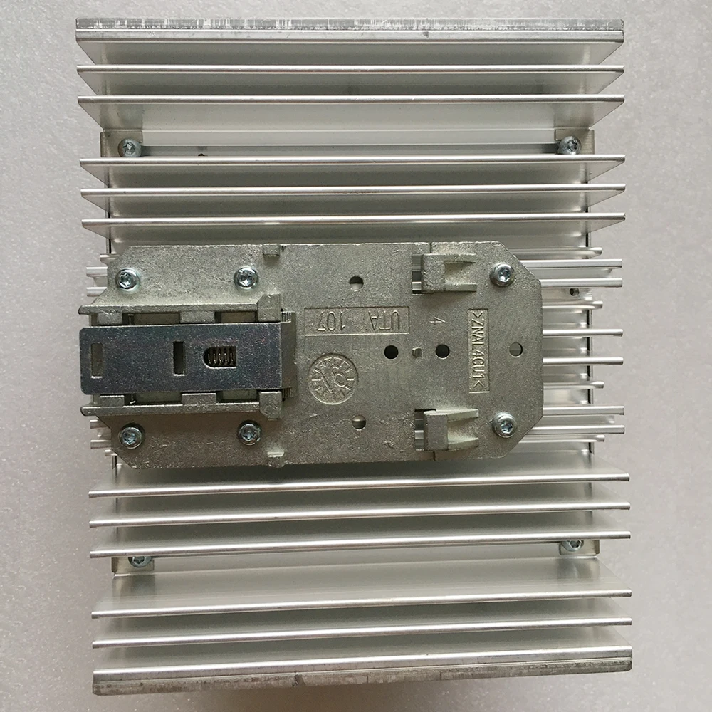 2938620 For Phoenix Power Supply Unit - QUINT-PS-100-240AC/24DC/20 5 2938620 For Phoenix Power Supply Unit - QUINT-PS-100-240AC/24DC/20 - Image 3