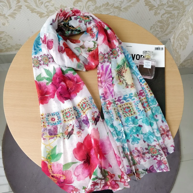 Foreign trade original single Spanish fashion trend new distinctive colorful  shawl dual-use scarf 4
