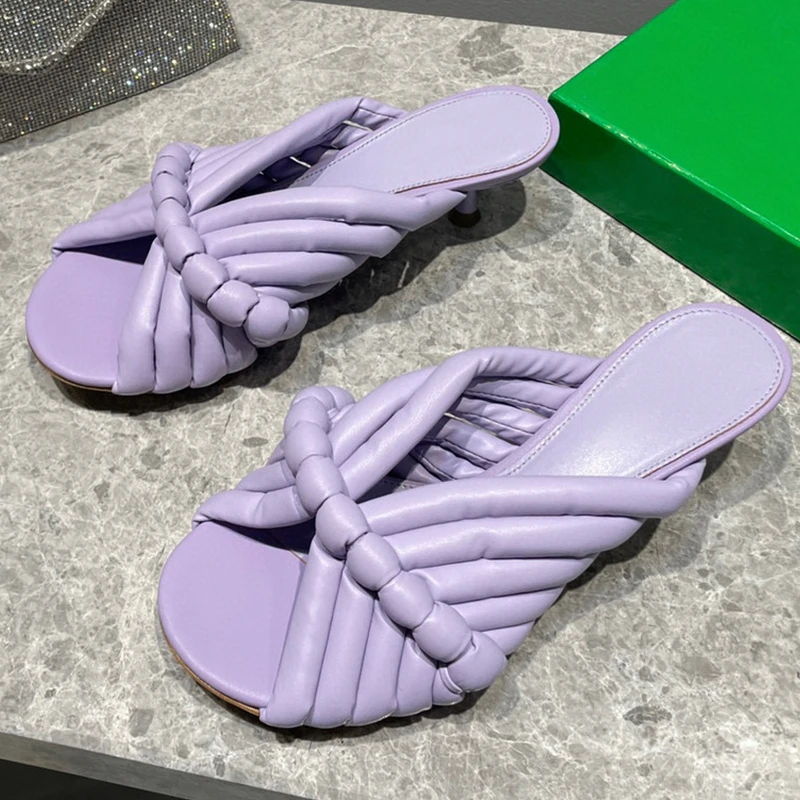 

Summer High-end Female Slippers 2023 New Narrow Band Design Soft Comfort Ladies Sandals Same Style As Celebrities Home Shoes