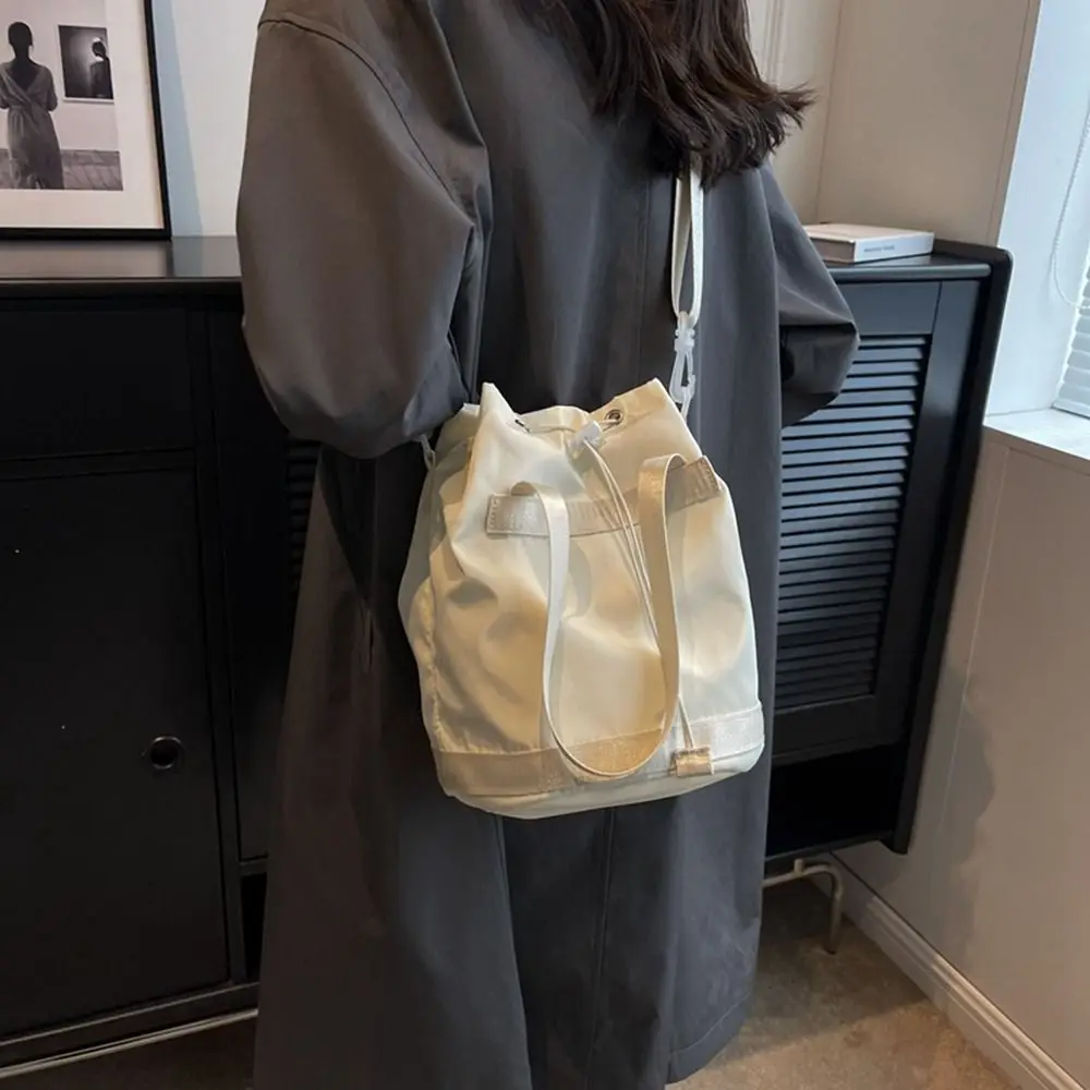 

Shoulder Bag Nylon Drawstring Bucket Bag Simple Canvas Crossbody Bag Handbag Outdoor Bag Sports