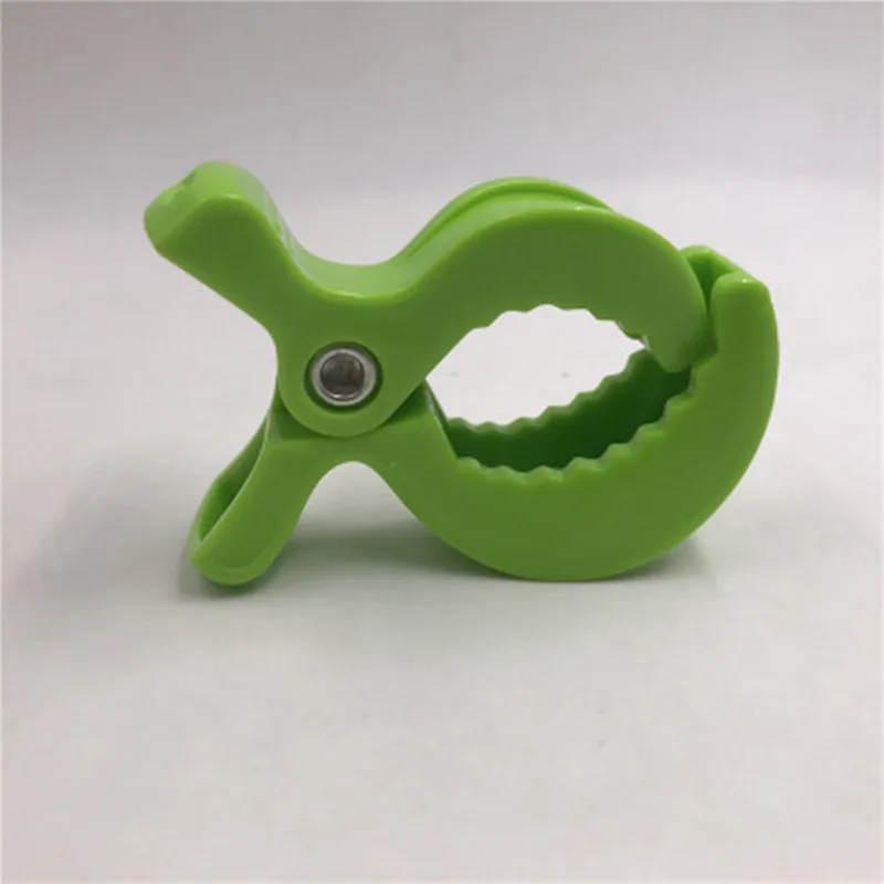 baby stroller accessories deals	 1PCS Multifunctional Outdoor Baby Cart Smooth Easy To Use Gear Shape Cart Clip Plastic Clip Towel Clips Baby Strollers classic Baby Strollers