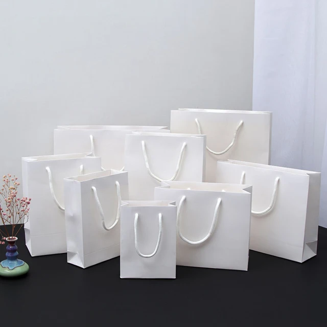 10/20/30pcs White Black Gift Bags For Wedding Birthday Baptism Party Candy Gifts Package Bag Small Handbag Custom Logo Paper Bag 1