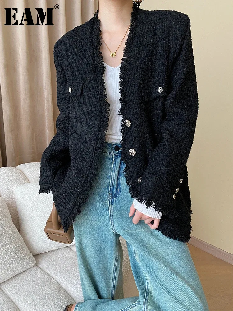 

[EAM] Свободная приталенная черная твидовая куртка большого размера с кисточками Новое Женское пальто с v-образным вырезом и длинными рукавами модное весенне-осеннее 2024 1DF9774