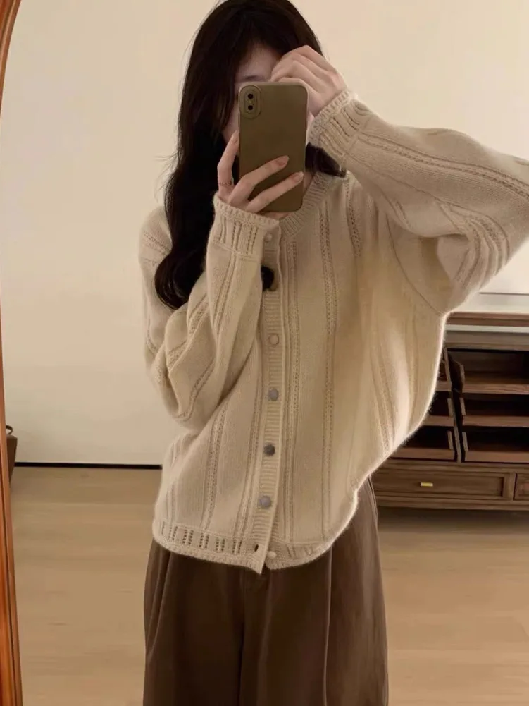 

Gentle Knitted Cardigan Women Autumn Winter Crew Neck Retro Solid Color Button Sweater Loose Versatile Knit Long-sleeved Top