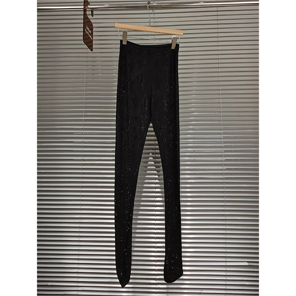 

Fashionable Heavy Industry Hot Rolled Diamond Shiny and Glittering Plush Underpants for Women's New Year Style Versatile Elastic