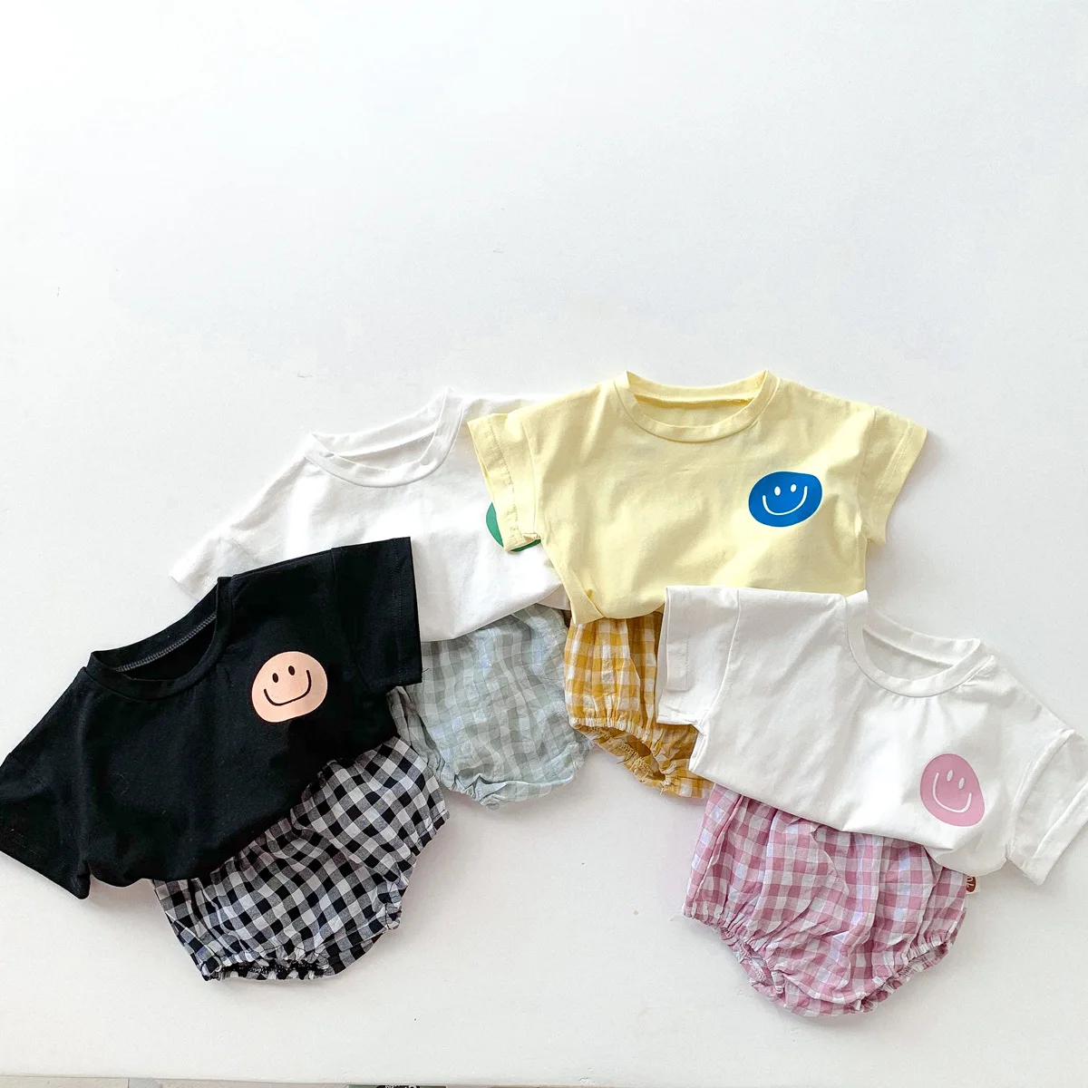 2022 Summer New Baby Smiley Print Clothes Set Infant Girl Cartoon T Shirt + Pp Shorts 2pcs Set Toddler Boy Casual Smiley Suit Baby Clothing Set expensive