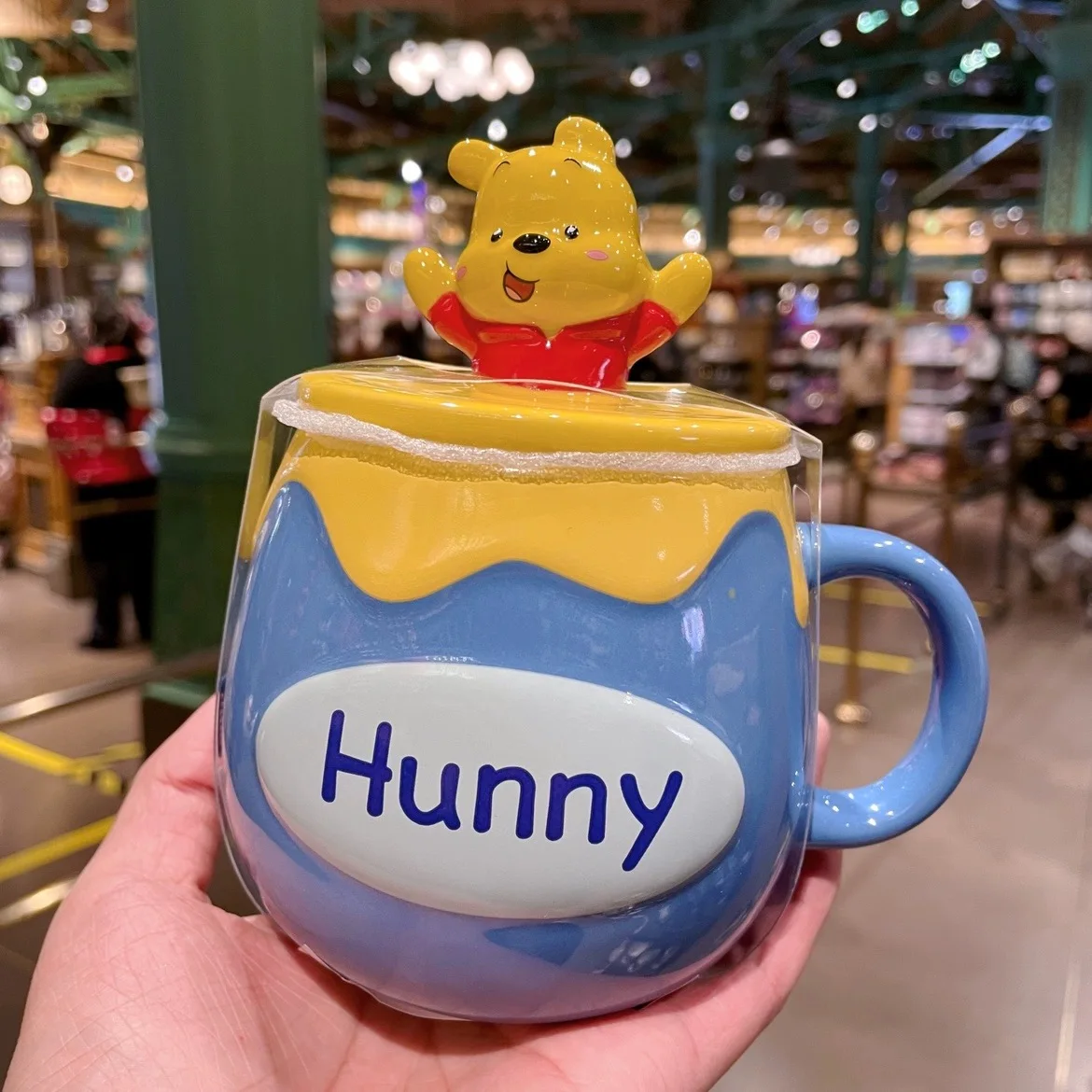 

Shanghai Disneyland Disney cartoon Winnie Mug Minnie Mouse Ceramic Cup Drinking Cup
