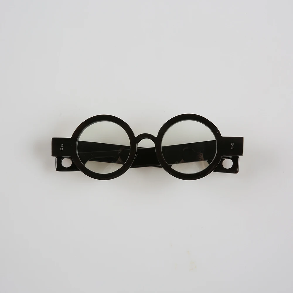 Eye Glasses Wide Temple Glasses Vertical Horizontal Metal Rivets