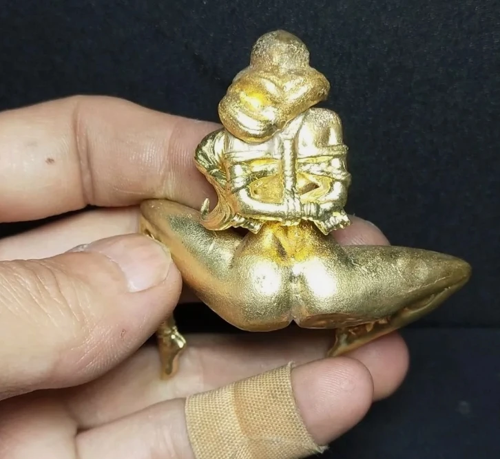 Brass Primary Color Bundle of Big-breasted Beauty Body Art Ornaments 5