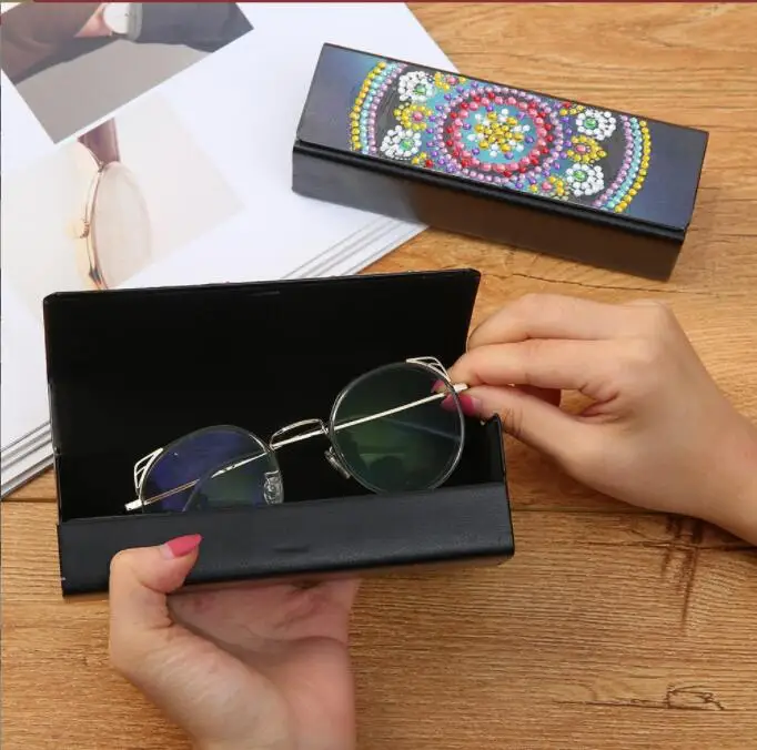 

diamond painting sunglass case 5D DIY Diamond Painting Sunglasses Case Portable Leather Glasses Storage Box Special Shaped