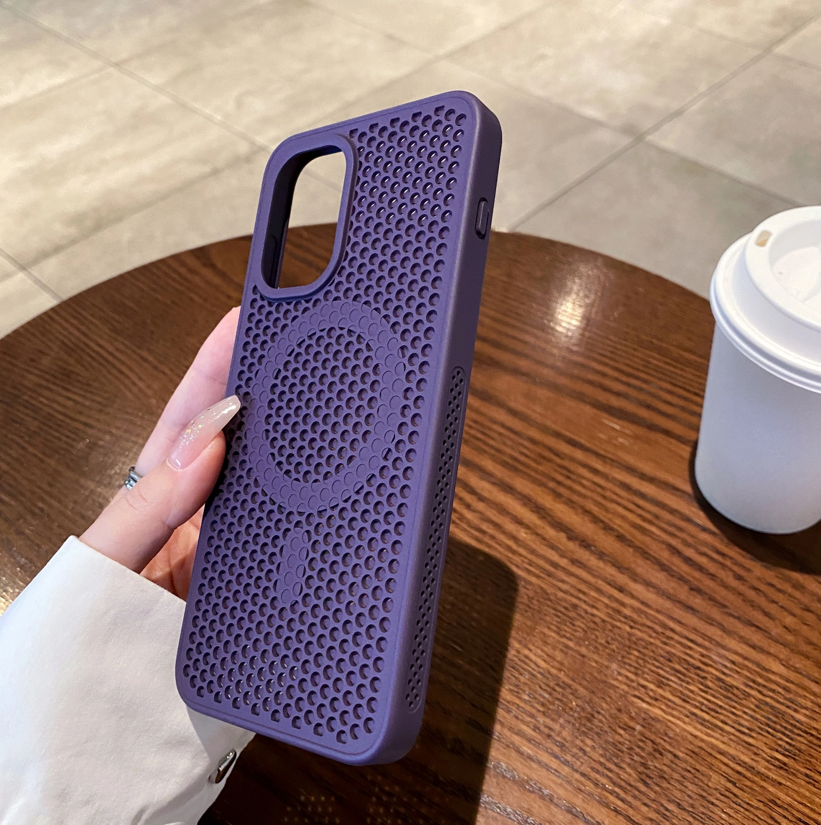 Cooling Breathable Mesh Magnetic Case with Heat Dissipation and Shockproof Hard Cover