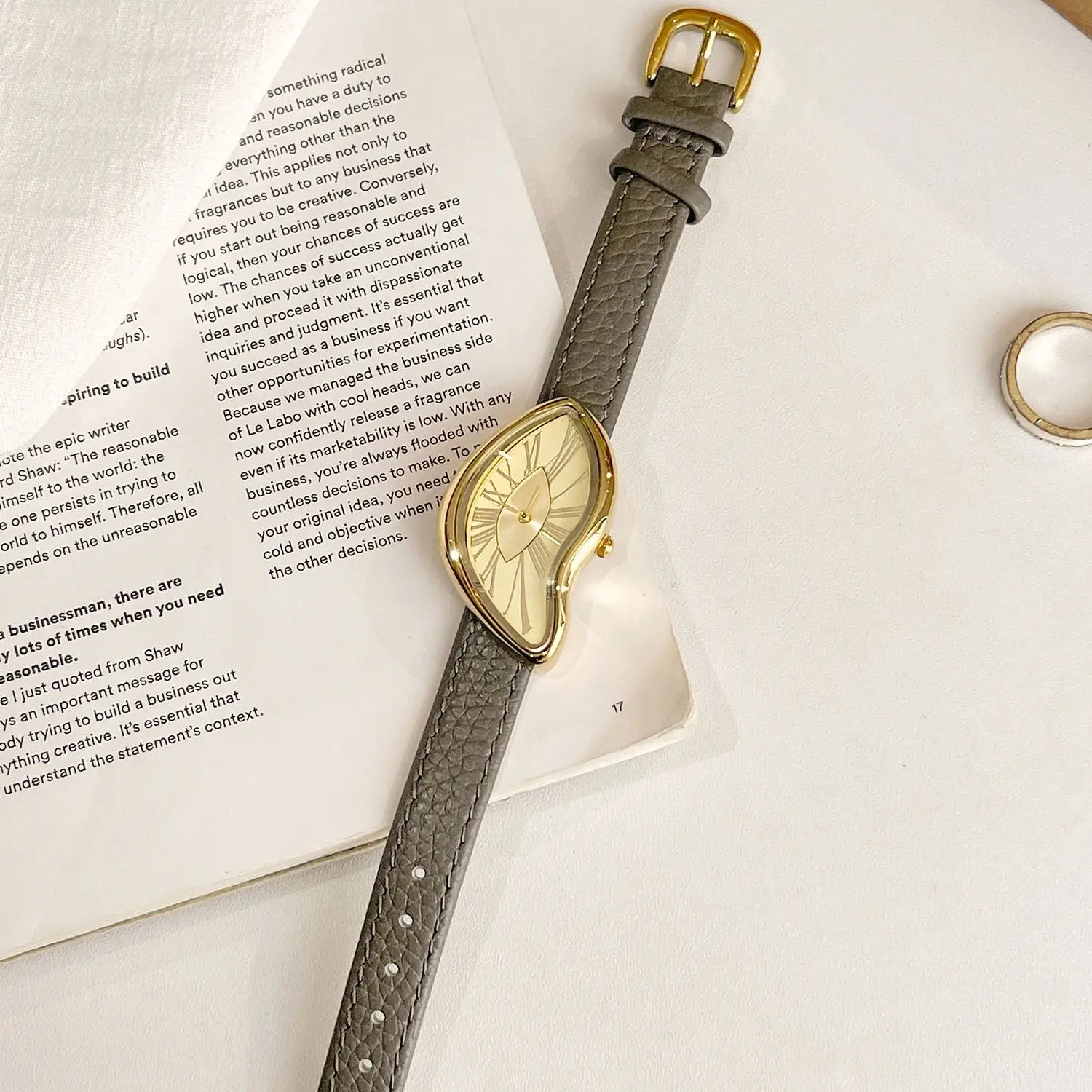 High end Retro Creative Watch for Women,Twisted Irregular Dial Design,Fashionable Leather Waterproof Quartz  Women Watches Gift - 4