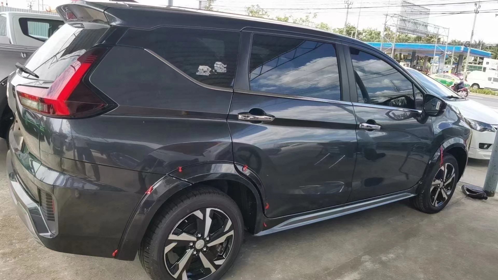 Фото Брызговики для крыльев, рама для колесной арки, защита для Mitsubishi xpander 2023, 2024, матовый черный цвет, рандомный материал, 2,0 мм №4