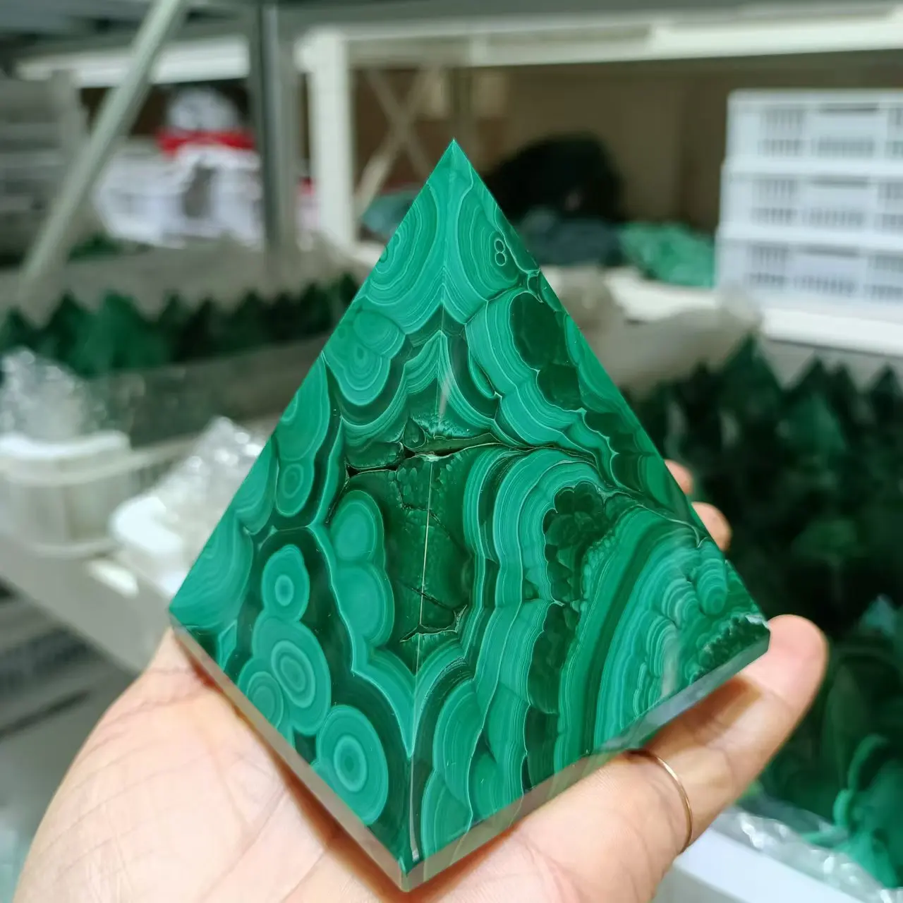 Natural Green Malachite Pyramid,Green Quartz Crystal,Malachite Ore Polishing Pyramid,Mineral Reiki Healing, Wealth 5