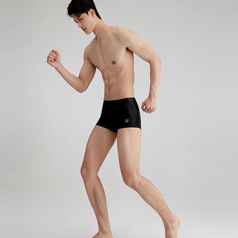 Рисунок 2 - Мужские Блестящие трусы