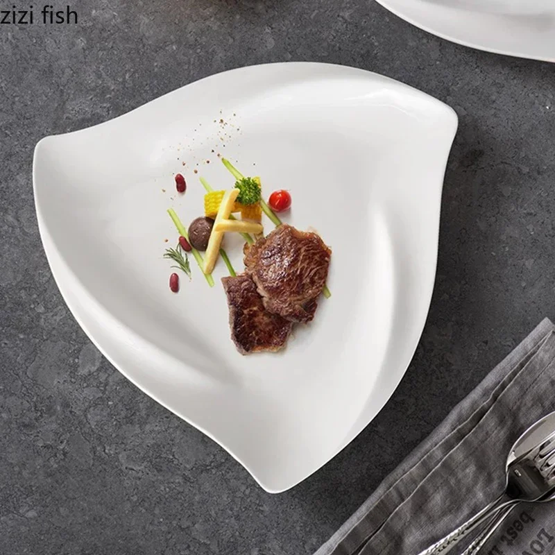 Irregular Triangular Plate Ceramic Dessert Plate Sushi Salad Plates Service Plates Molecular Cuisine Specialty Tableware
