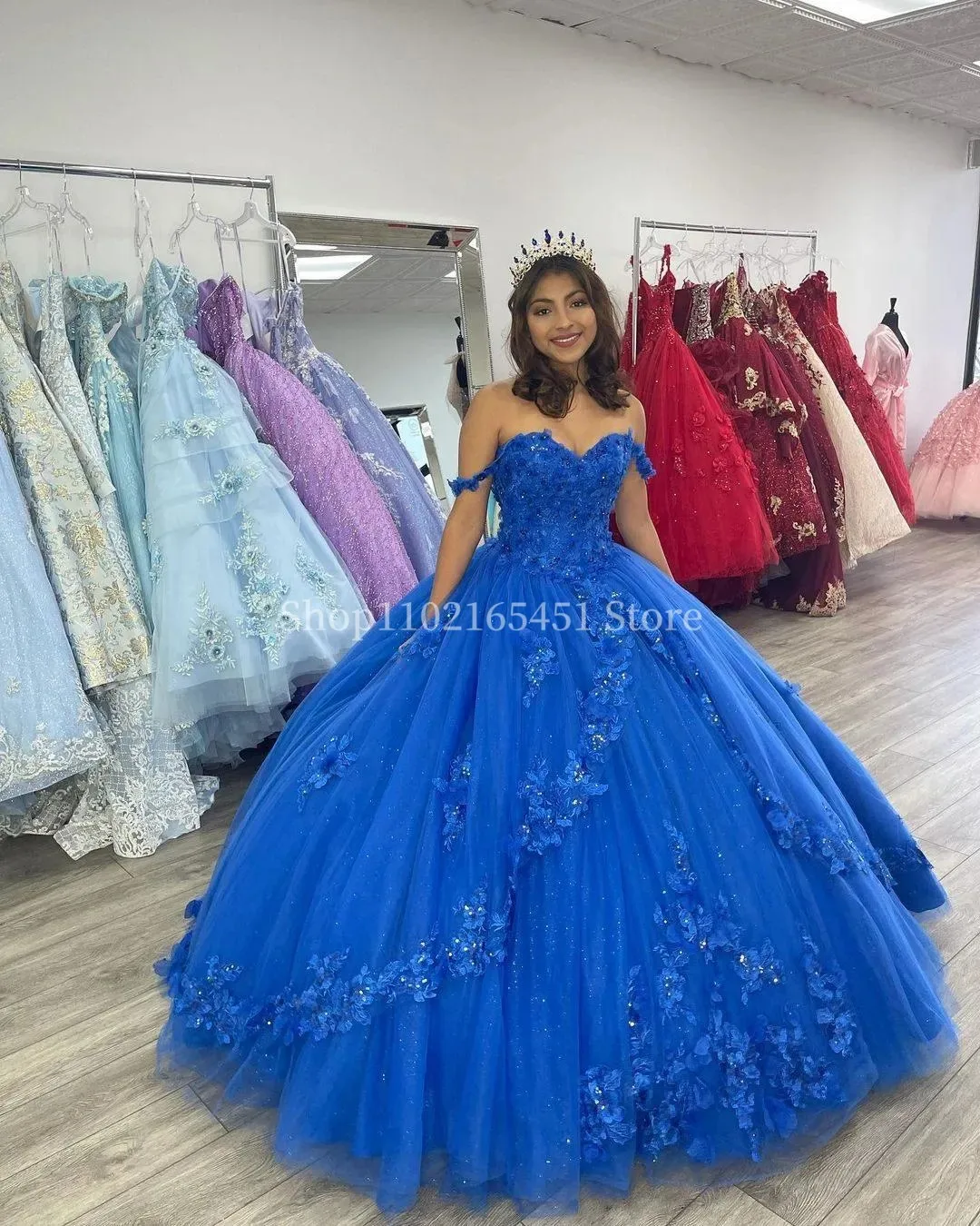 

Royal Blue Quinceanera Ball Gown Dresses Lace Tulle Off Shoulder Lace Appliques Crystal Beads Sweet 15 Dress Vestido De 15 Anos