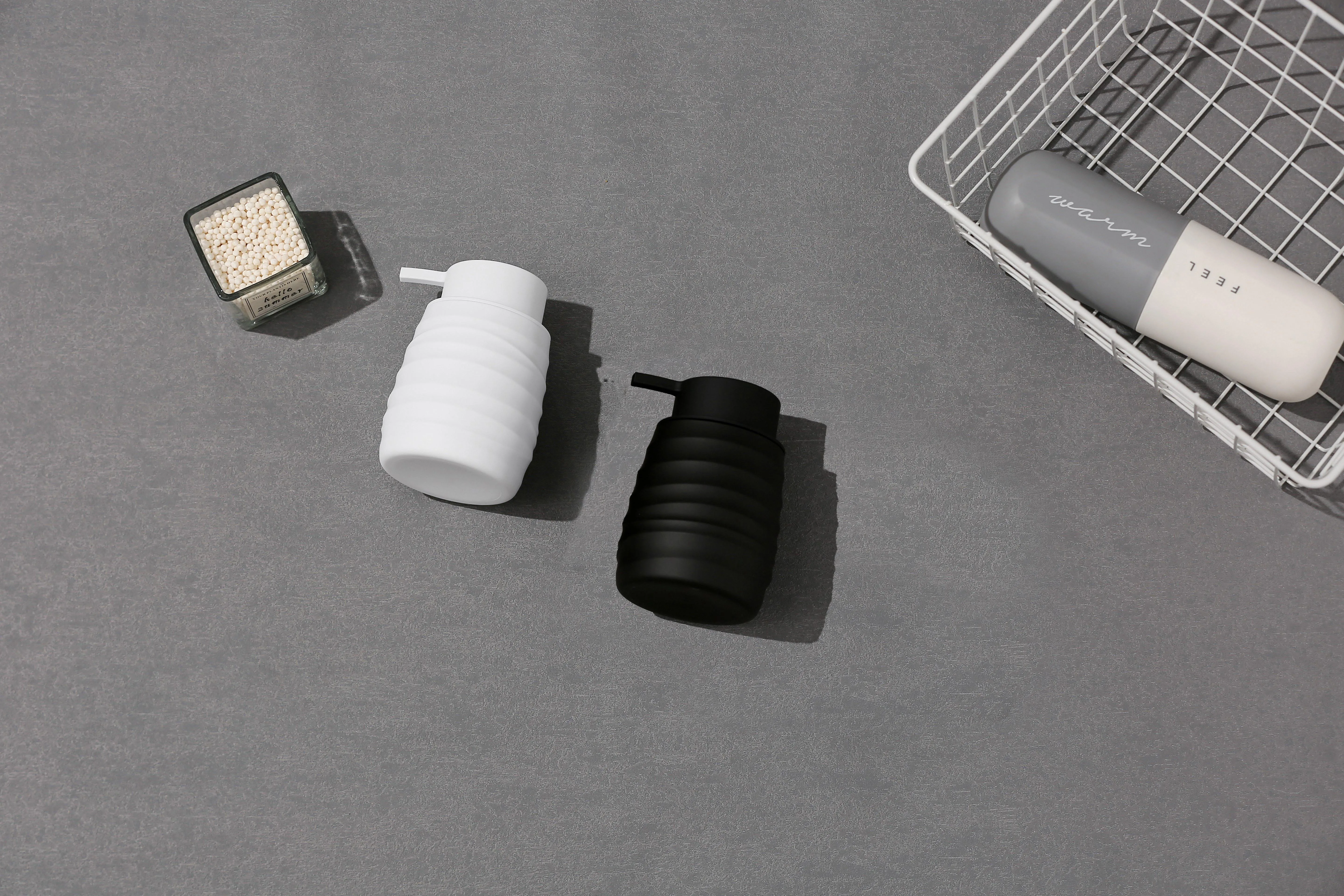 Description Picture 2 of item1 pcs Matte Stripe Style Soap Dispenser, Modern Minimalist Style for Kitchen Bathroom Countertops, Refillable