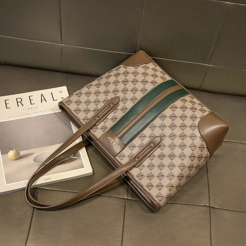 حقيبة كتف جلد PU نسائية فاخرة