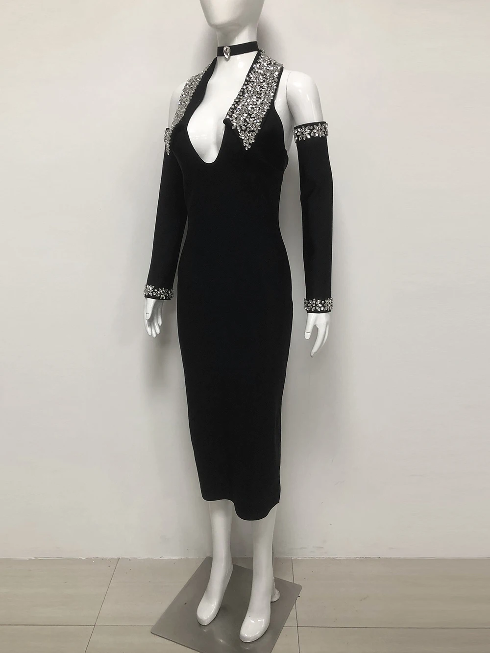 Modphy المرأة مثير طويلة الأكمام الرسن عارية الذرا...