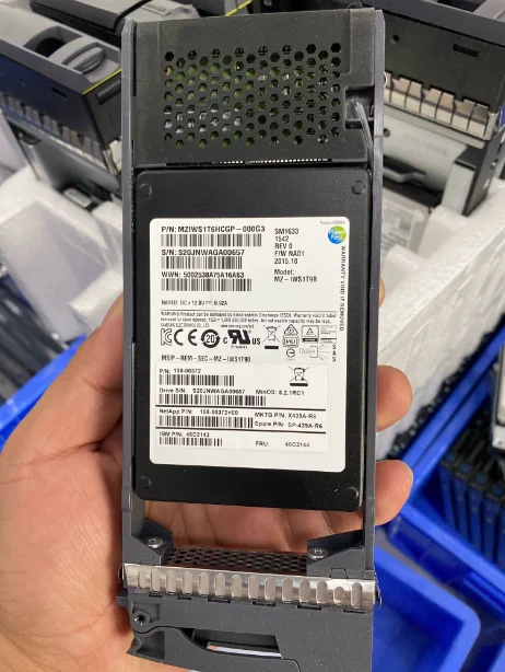 For X439A R6 1 6T SAS 2 5 SSD DS224C DS2246 Solid State Drive
